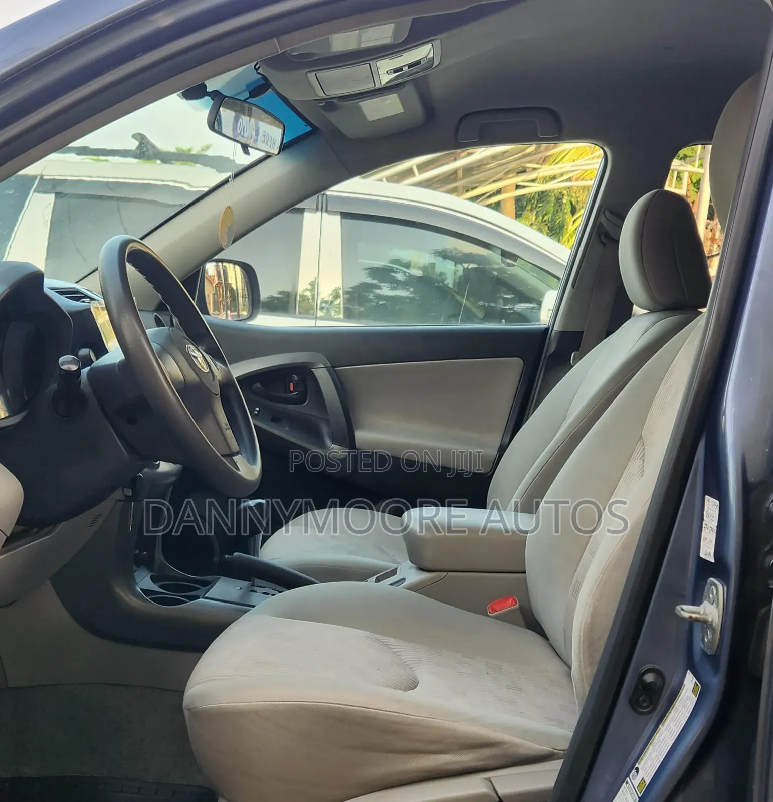 Toyota RAV4 2010 Blue