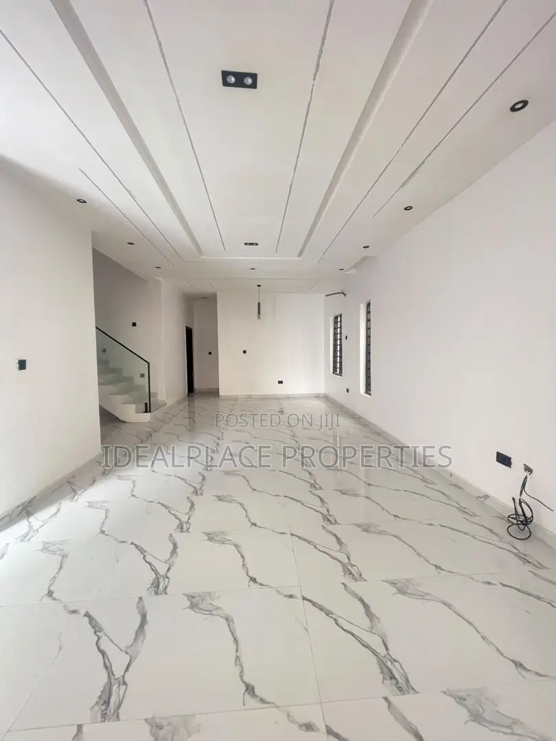 4bdrm Duplex in Sangotedo for sale
