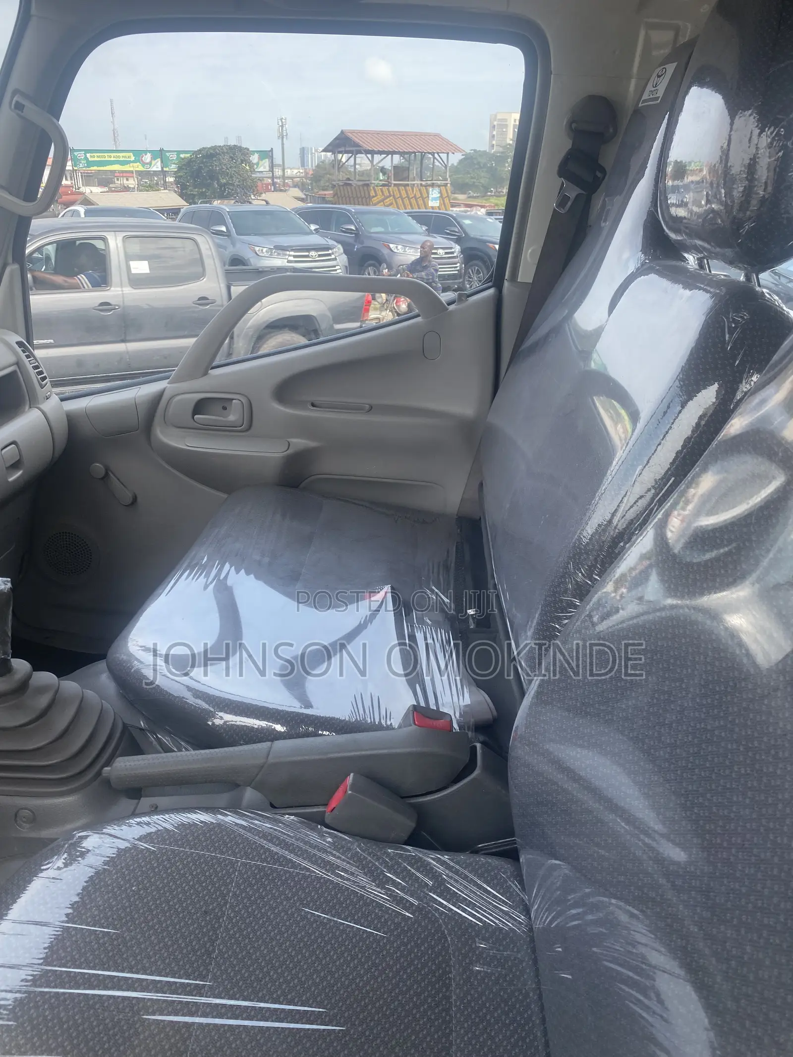 Toyota Dyna Double Cabin Pickup/Tarpaulin Back