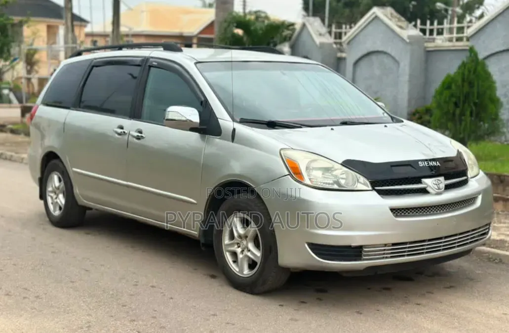 Toyota Corolla 2006 Black