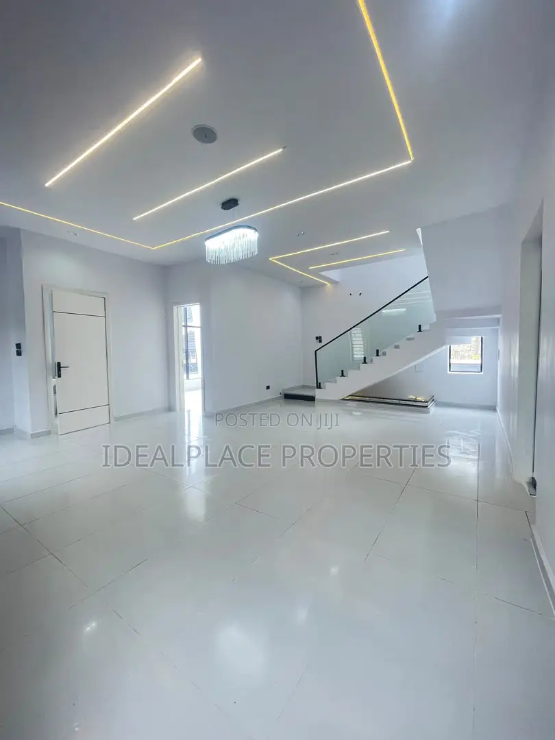 4bdrm Duplex in Sangotedo for sale