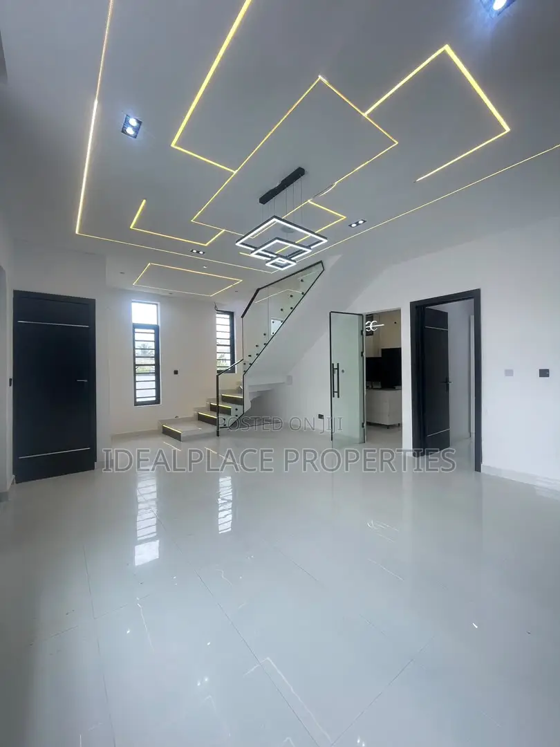 4bdrm Duplex in Sangotedo for sale