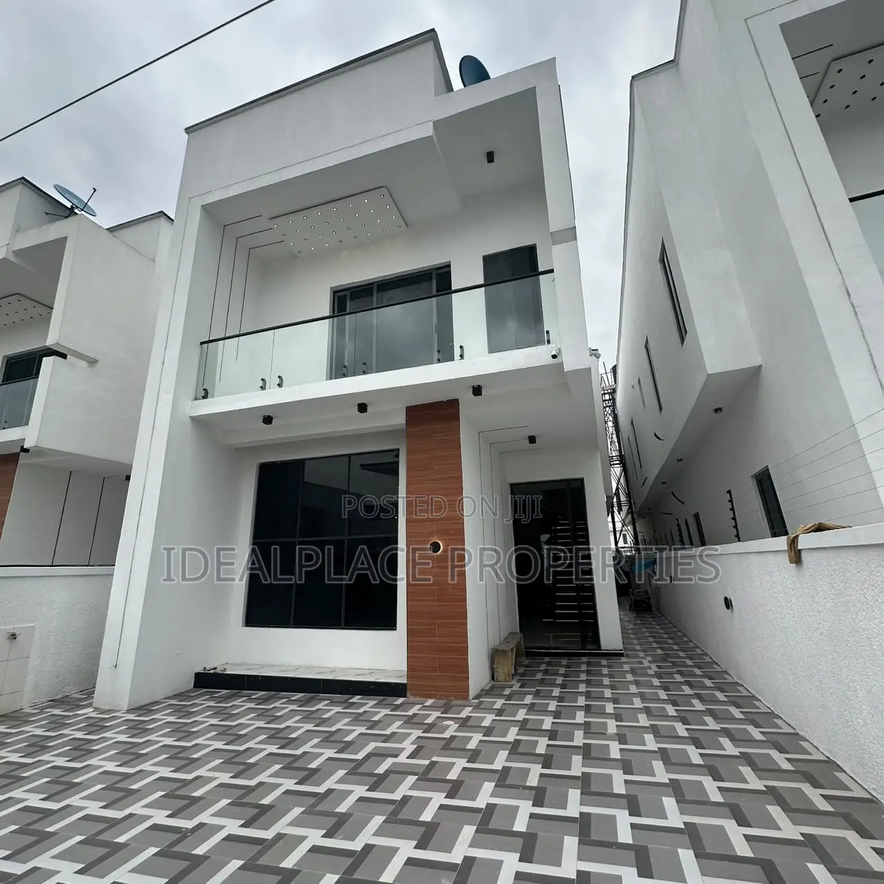 4bdrm Duplex in Ajah for sale