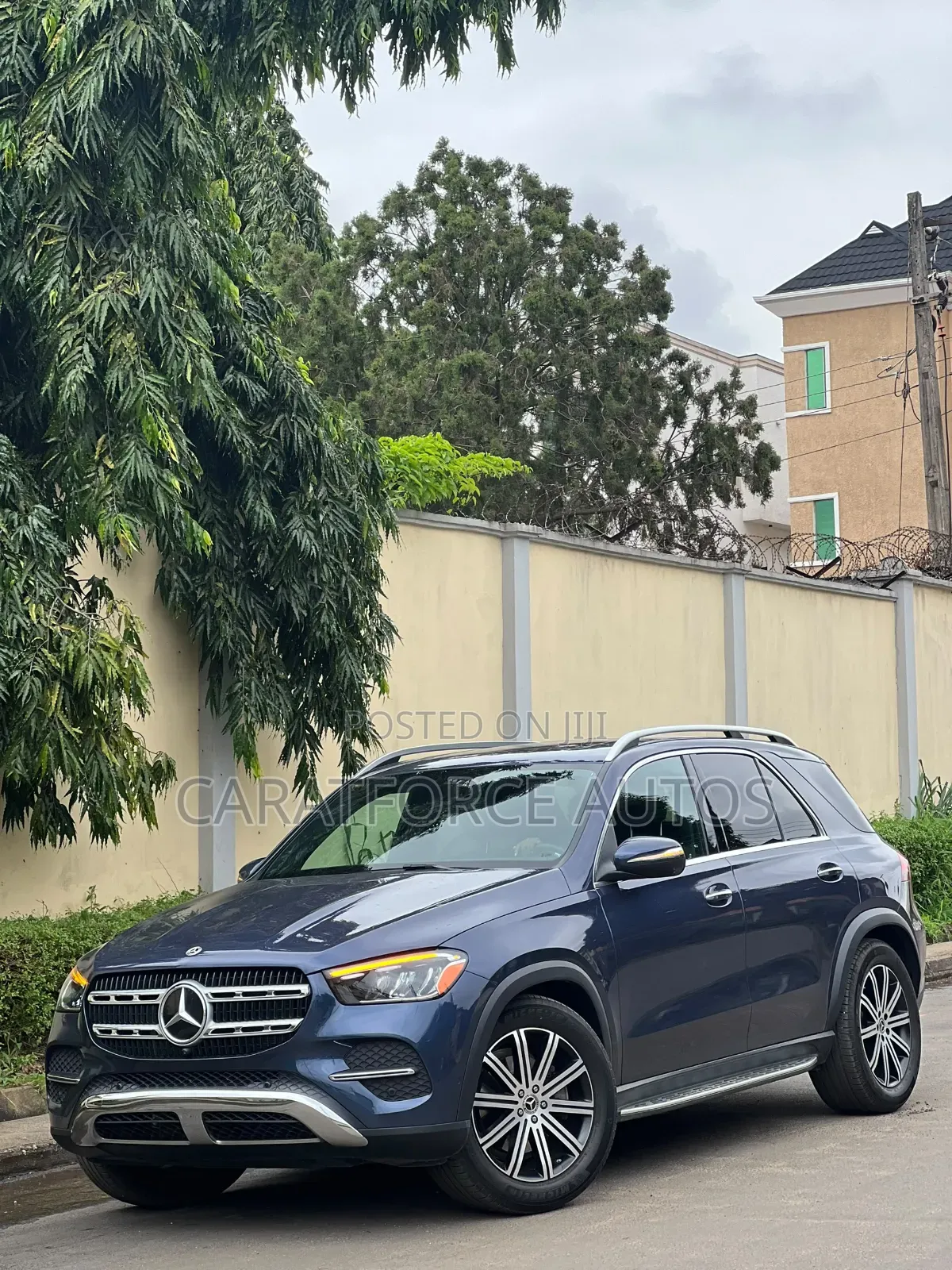 Mercedes-Benz GLE-Class 2025 Blue
