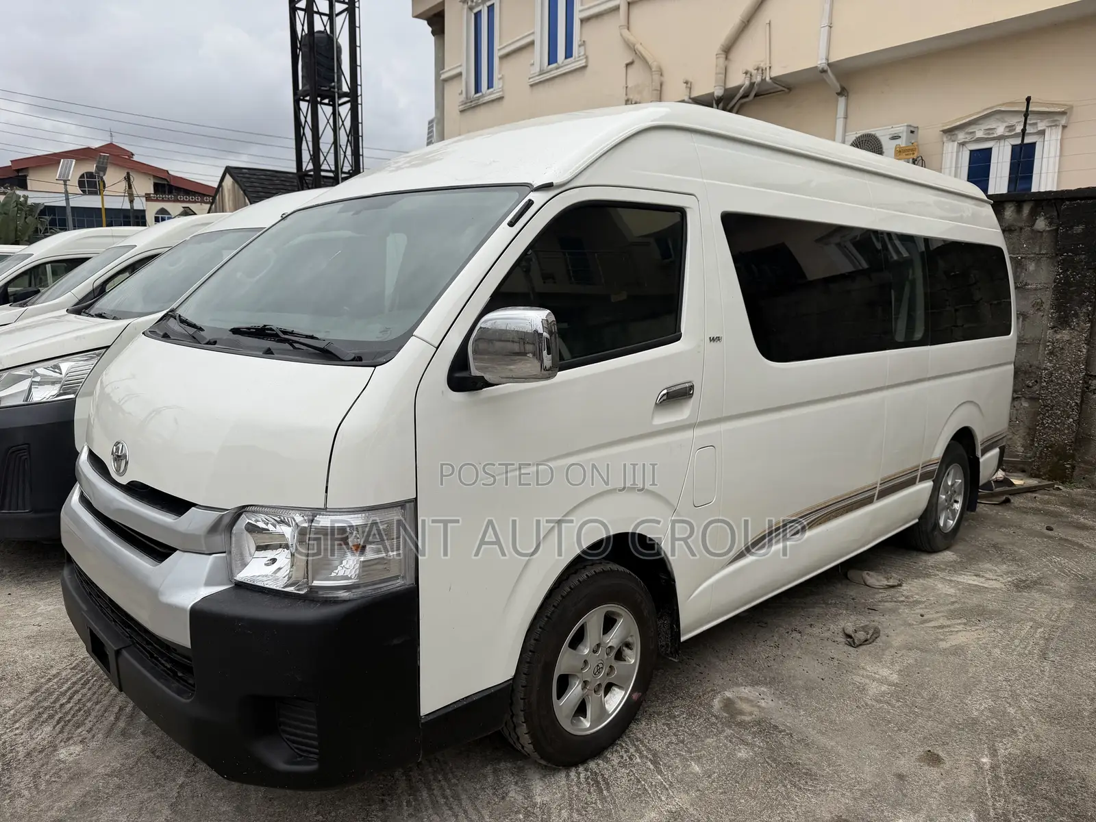 Toyota HiAce 2015 White