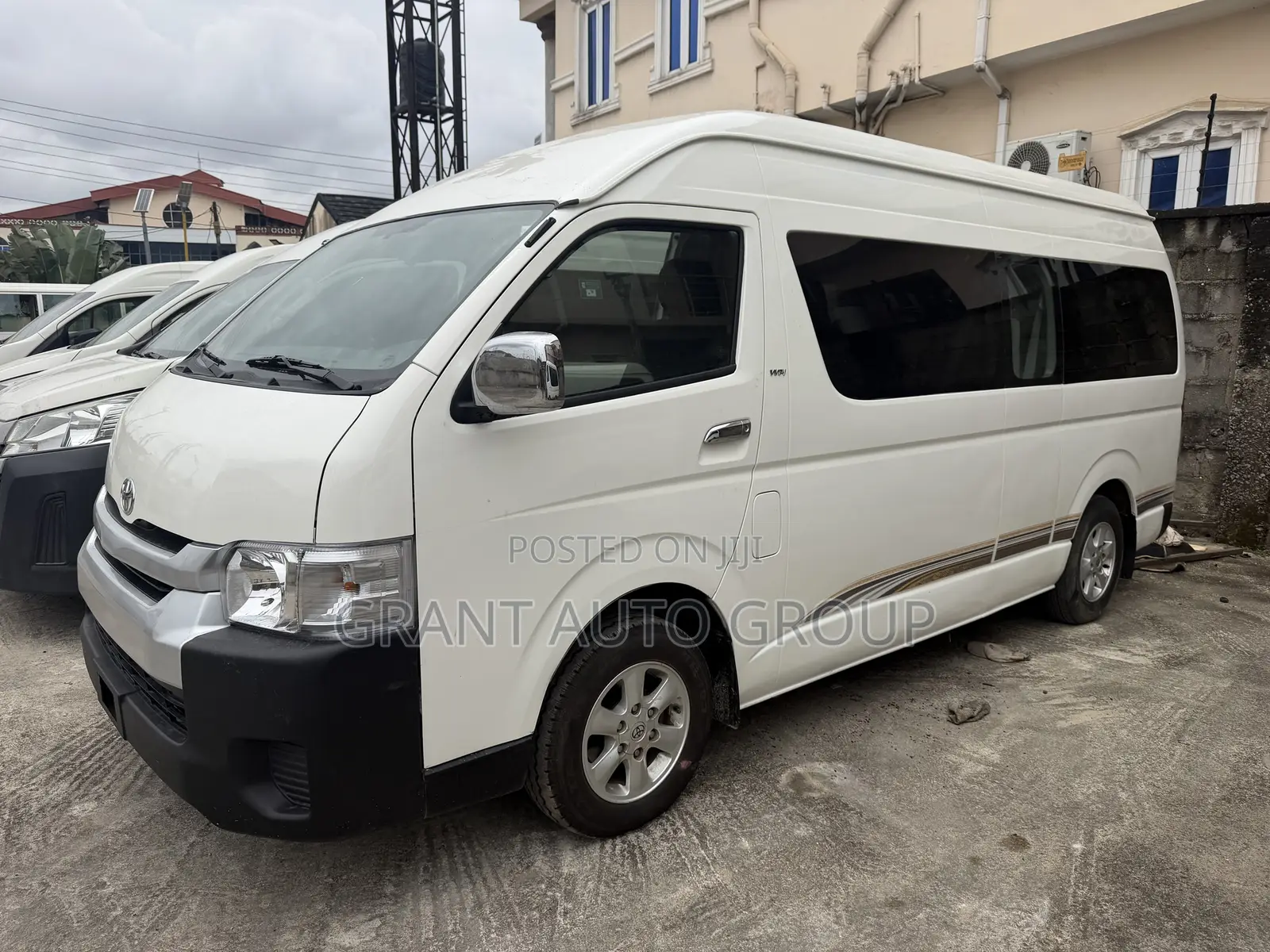 Toyota HiAce 2015 White