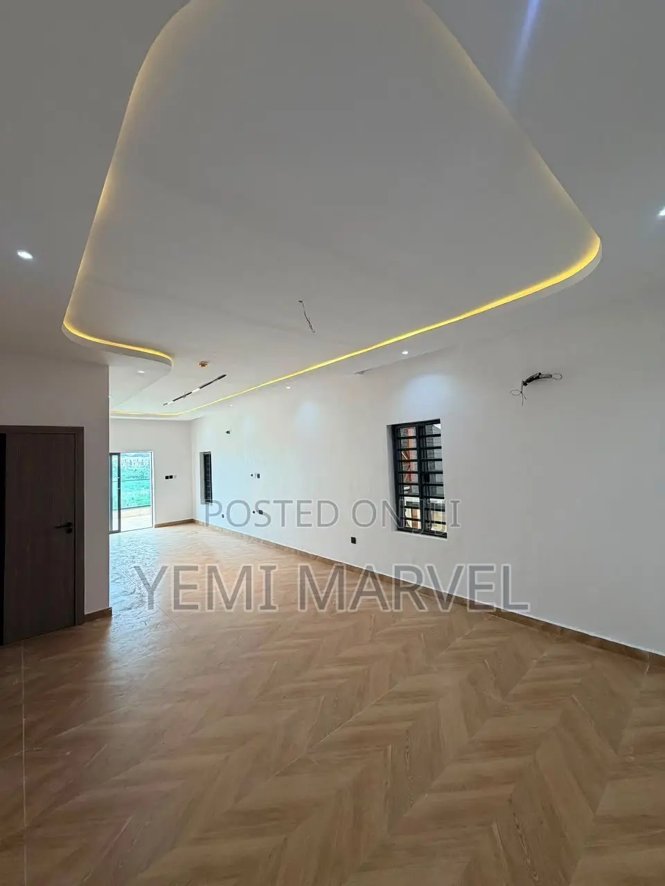 4bdrm Duplex in Carlton Gate Estate, for sale