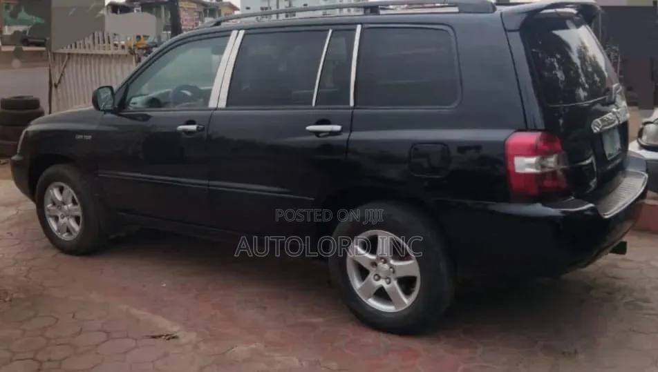 Toyota Highlander Limited V6 AWD 2002 Black