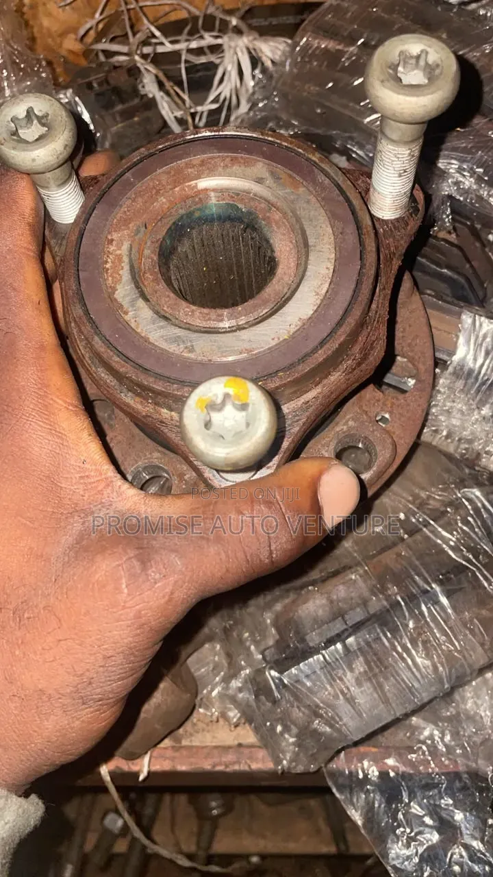 Back Hub Bearing Hyundai Tucson Sportage 2022, 2024