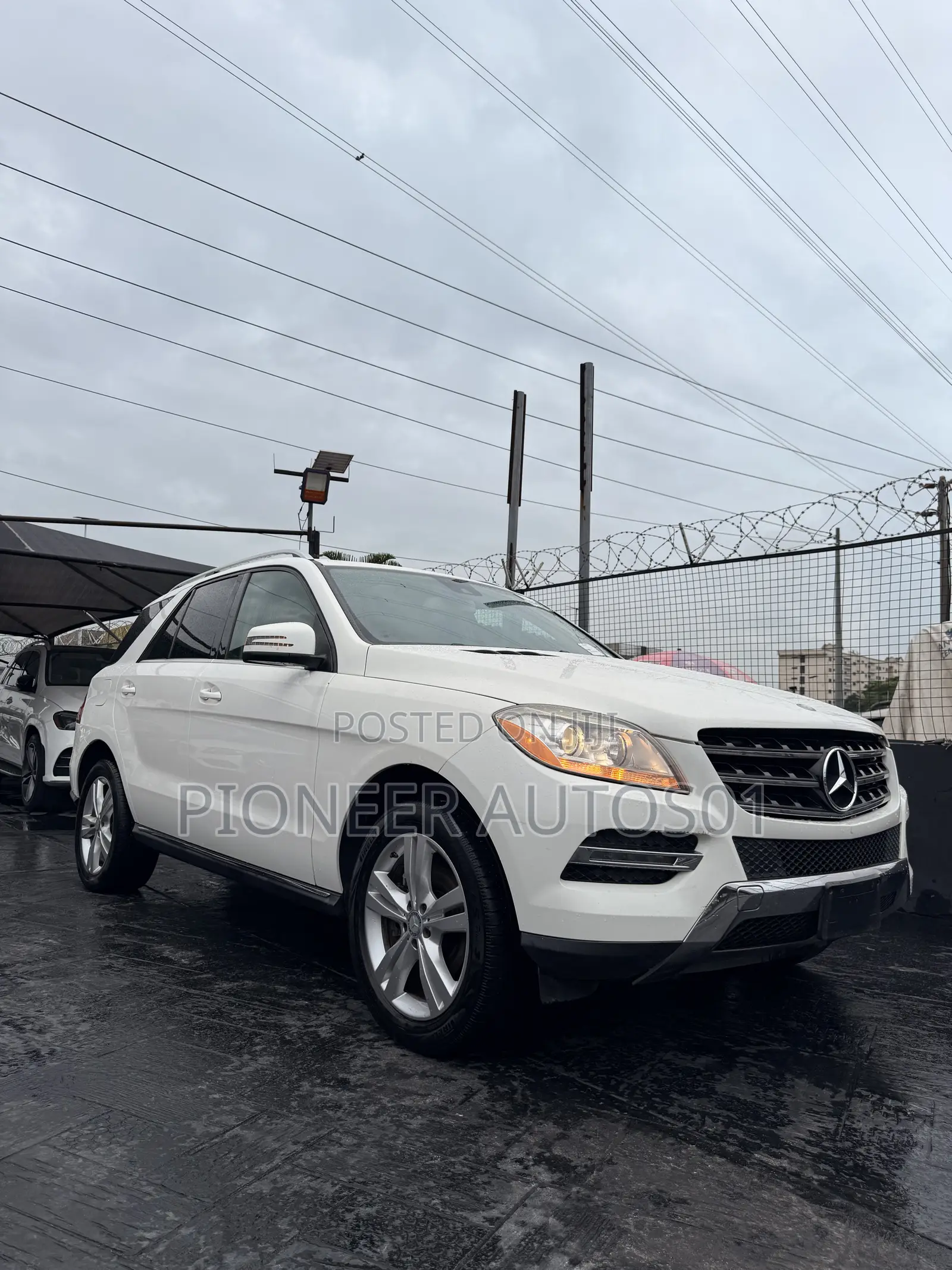Mercedes-Benz M Class ML350 4MATIC 4dr SUV AWD (3.5L 6cyl 7A) 2015