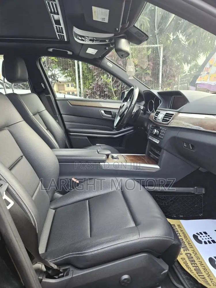 Mercedes-Benz E350 Base 4Matic Sedan AWD (3.5L 6cyl 7A) 2015 Black