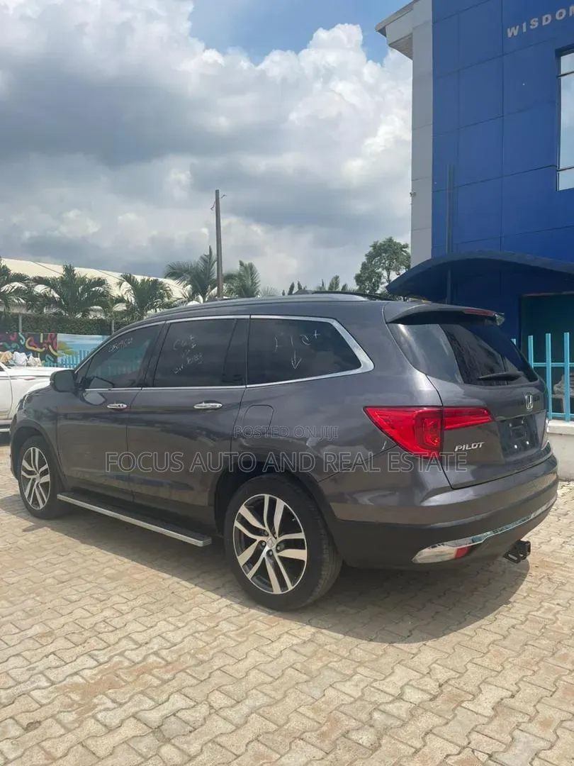 Honda Pilot 2018 Gray