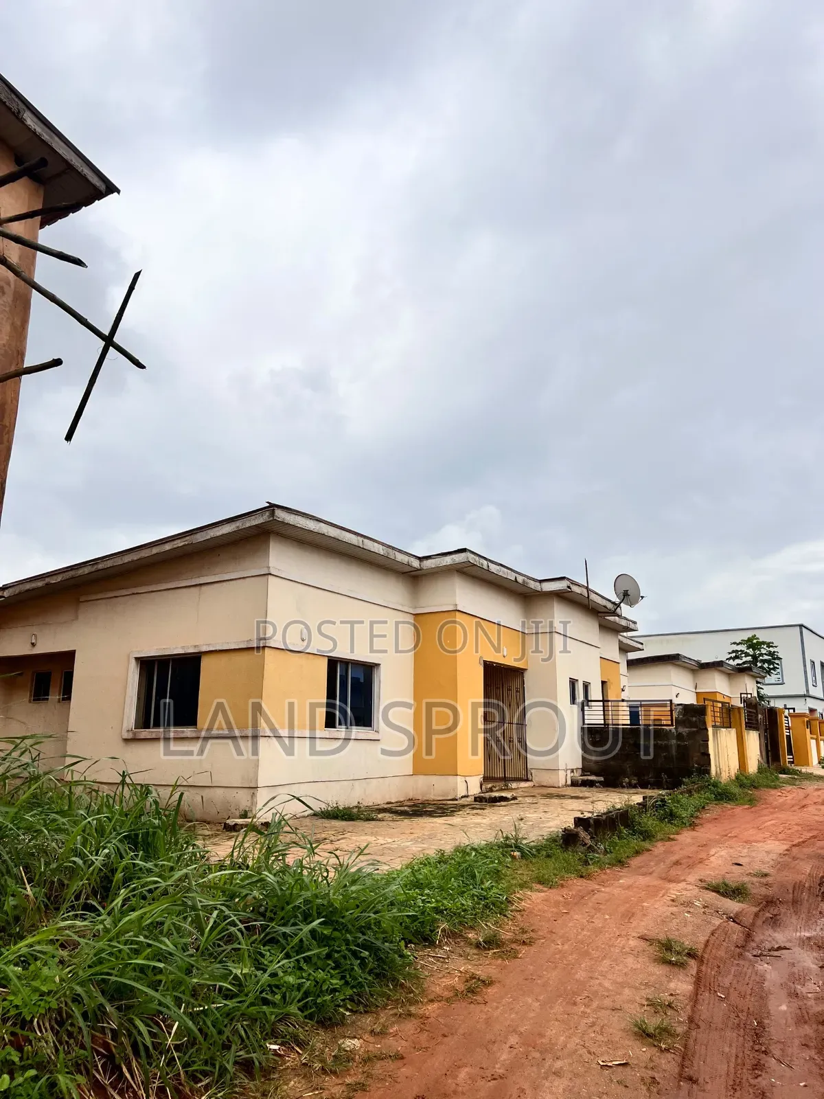2bdrm Block of Flats in Obafemi-Owode for sale