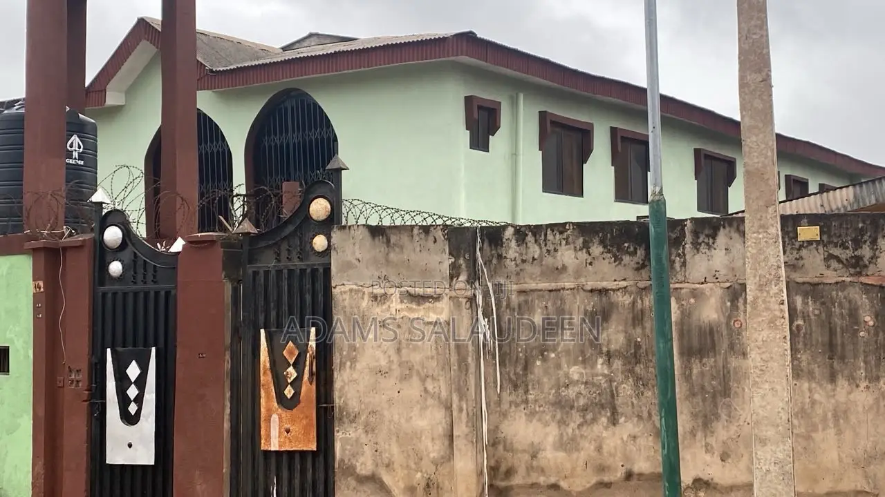 Furnished 3bdrm Block of Flats in Agbado for sale