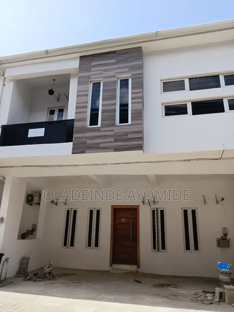 4bdrm Duplex in Ikota Gra for rent