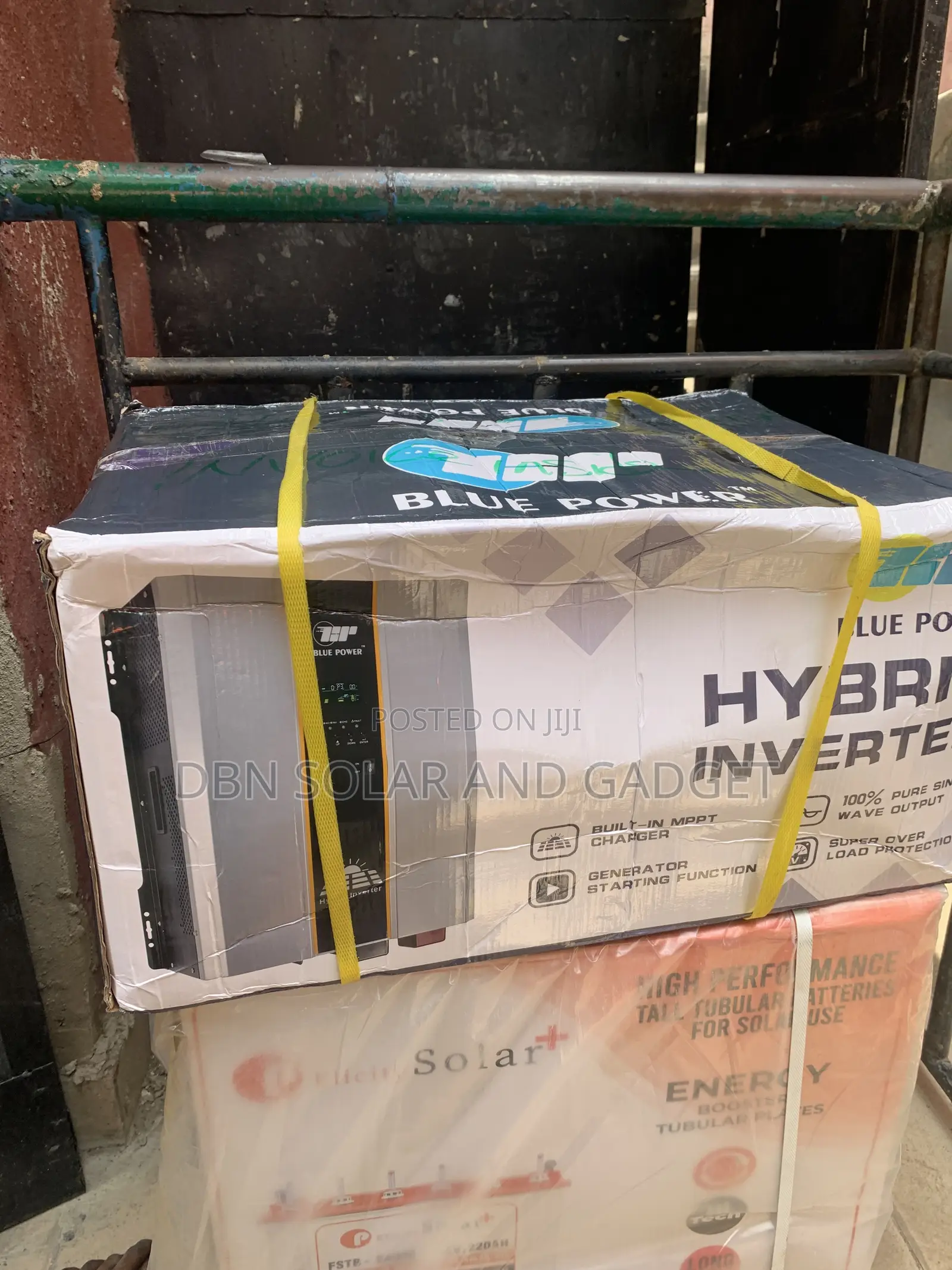 5kva 24v Blue Power Solar Hybrid Inverter Good Quality and Reliable