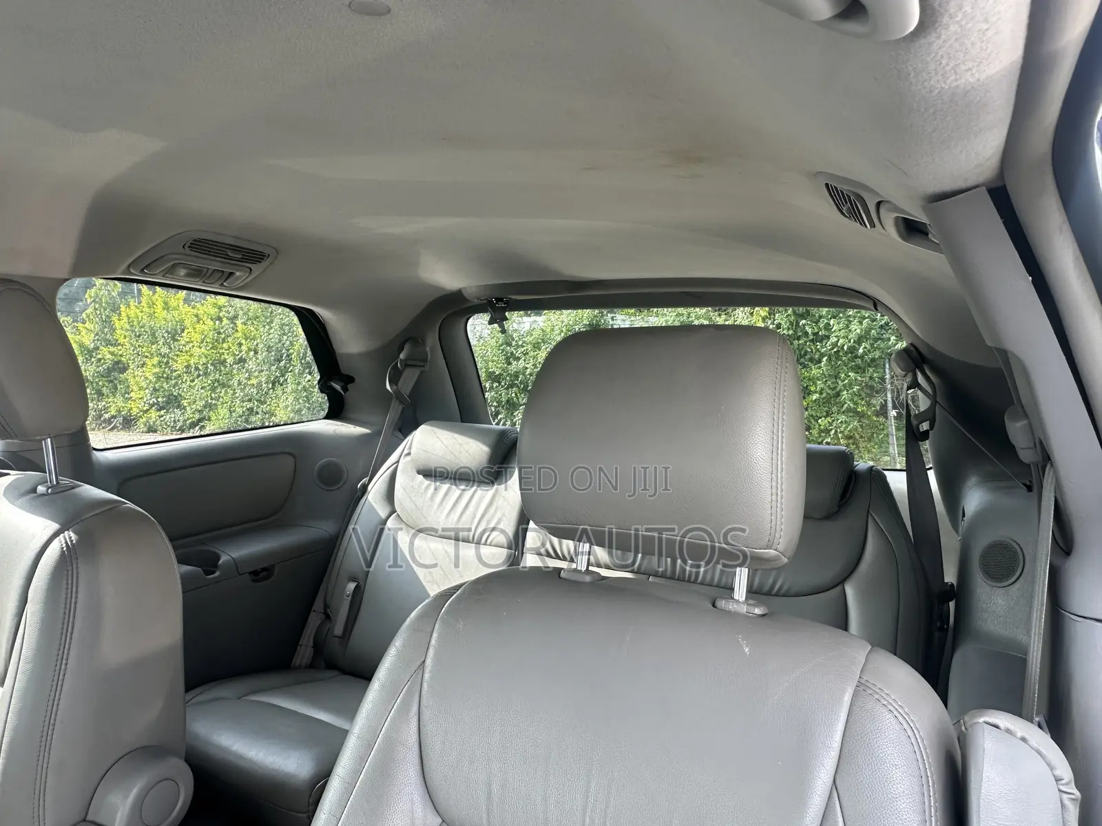 Toyota Sienna 2005 Gold