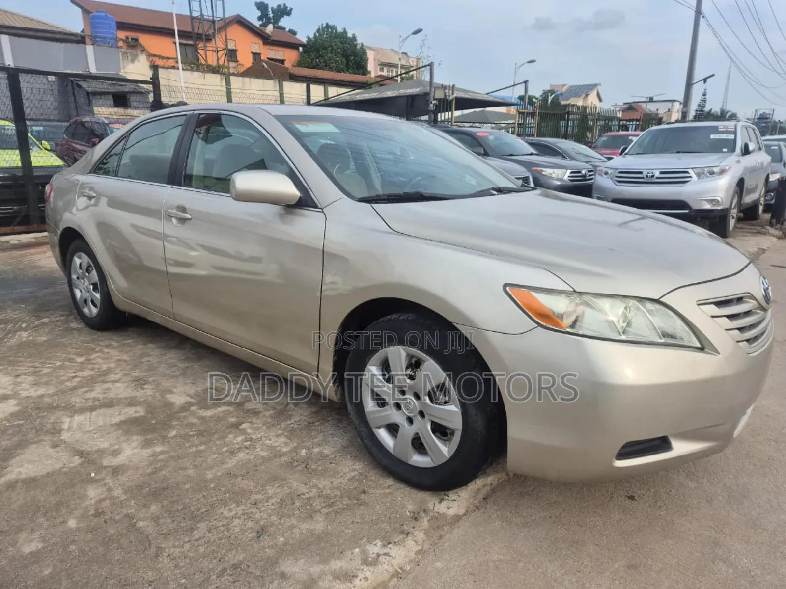 Toyota Camry LE 4dr Sedan (2.4L 4cyl 5A) 2007 Gold