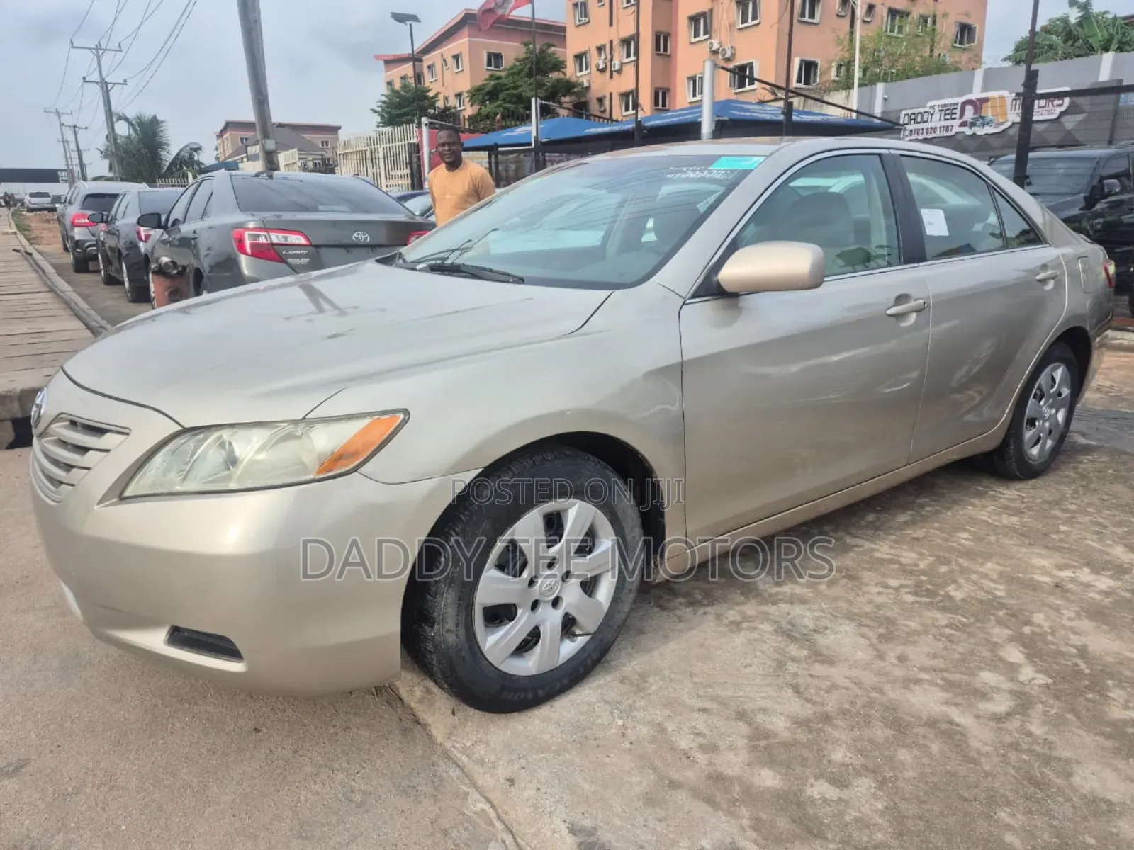 Toyota Camry LE 4dr Sedan (2.4L 4cyl 5A) 2007 Gold