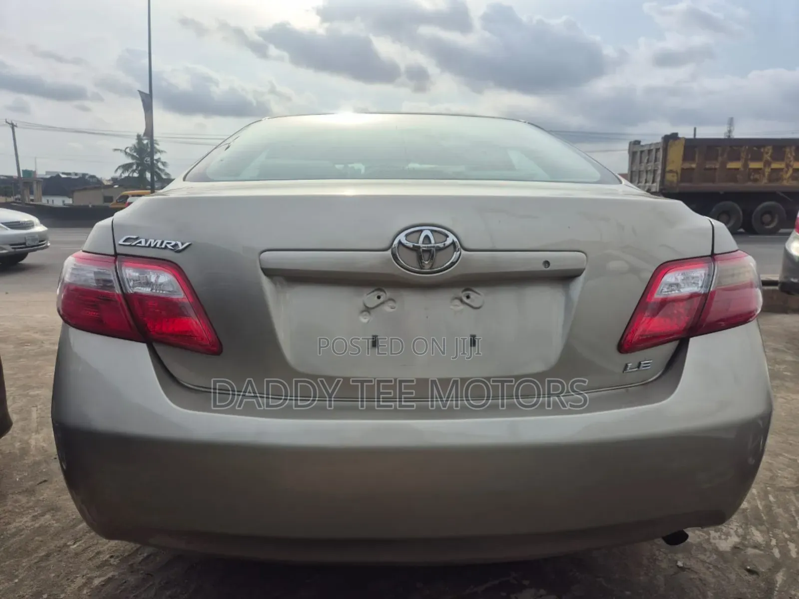 Toyota Camry LE 4dr Sedan (2.4L 4cyl 5A) 2007 Gold