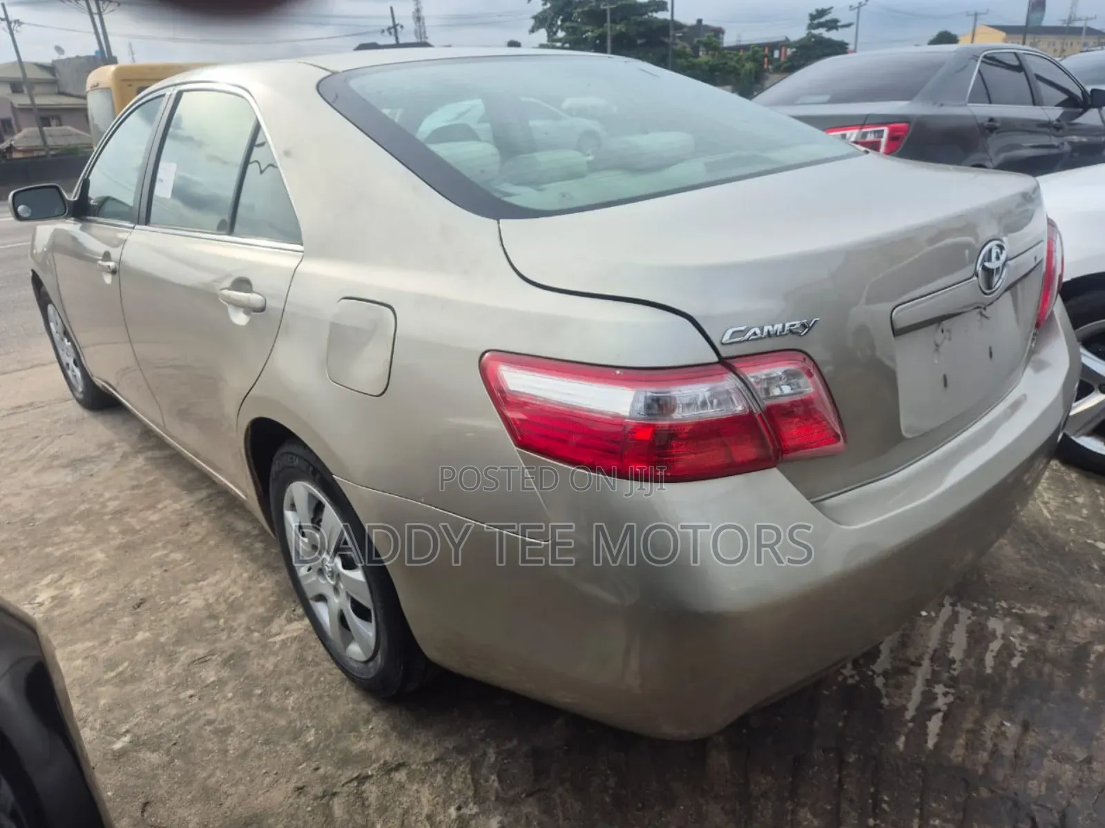 Toyota Camry LE 4dr Sedan (2.4L 4cyl 5A) 2007 Gold