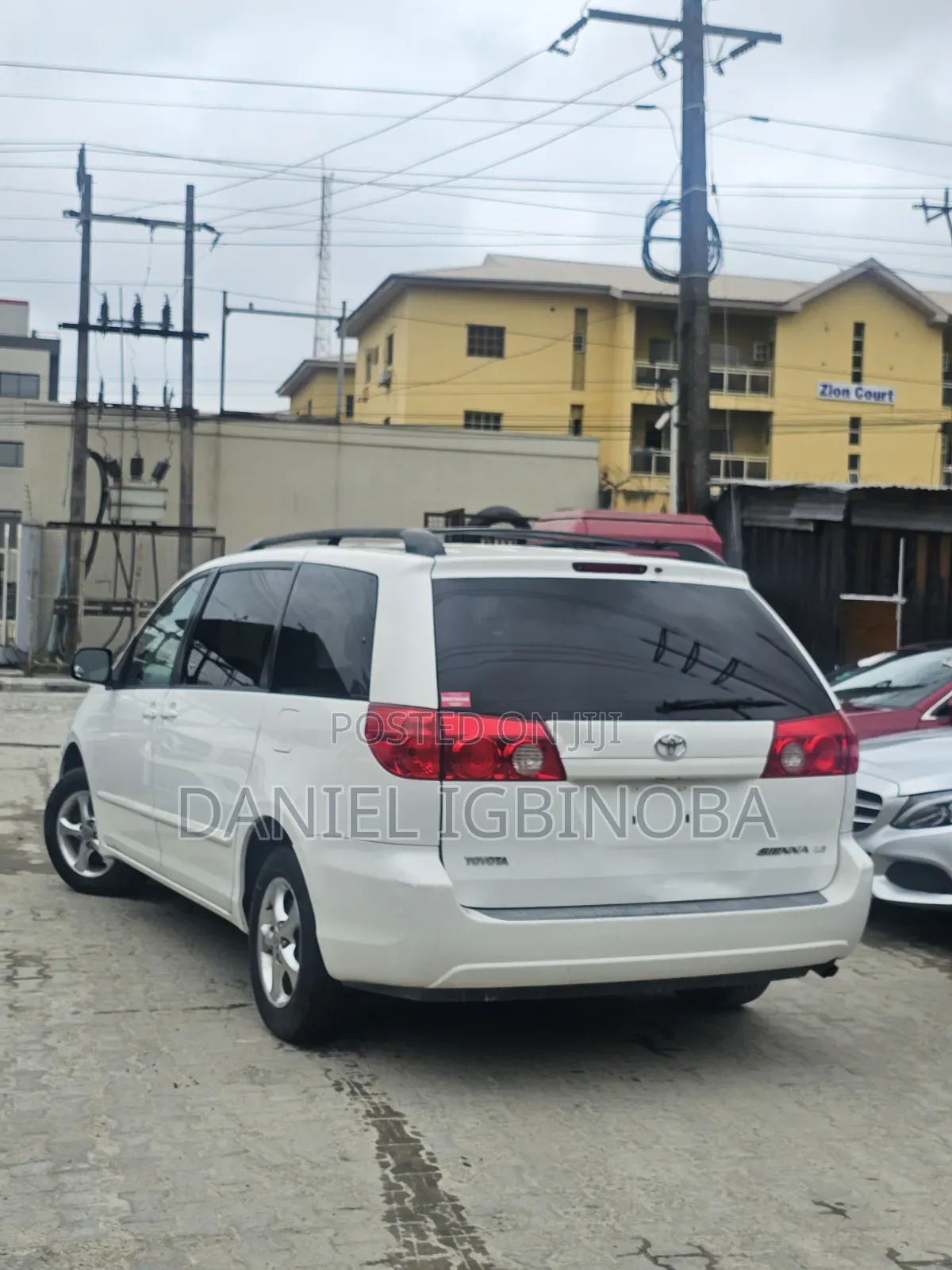 Toyota Sienna 2006 White