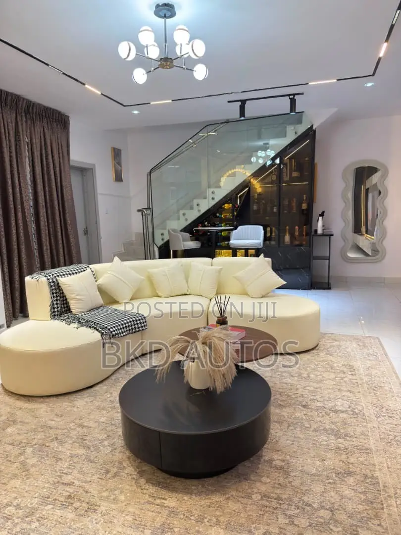 Furnished 2bdrm Apartment in Lekki Phase 1 for rent