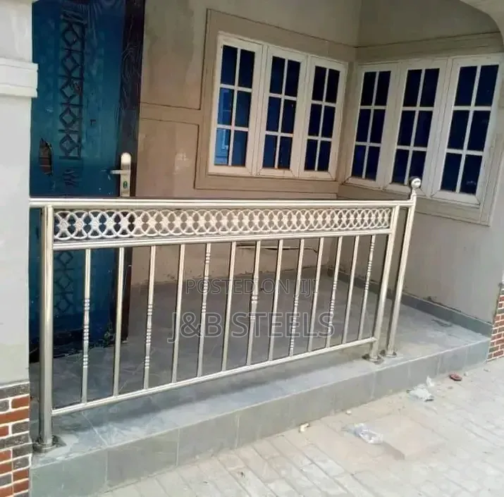 Perfect Flower Balcony Design