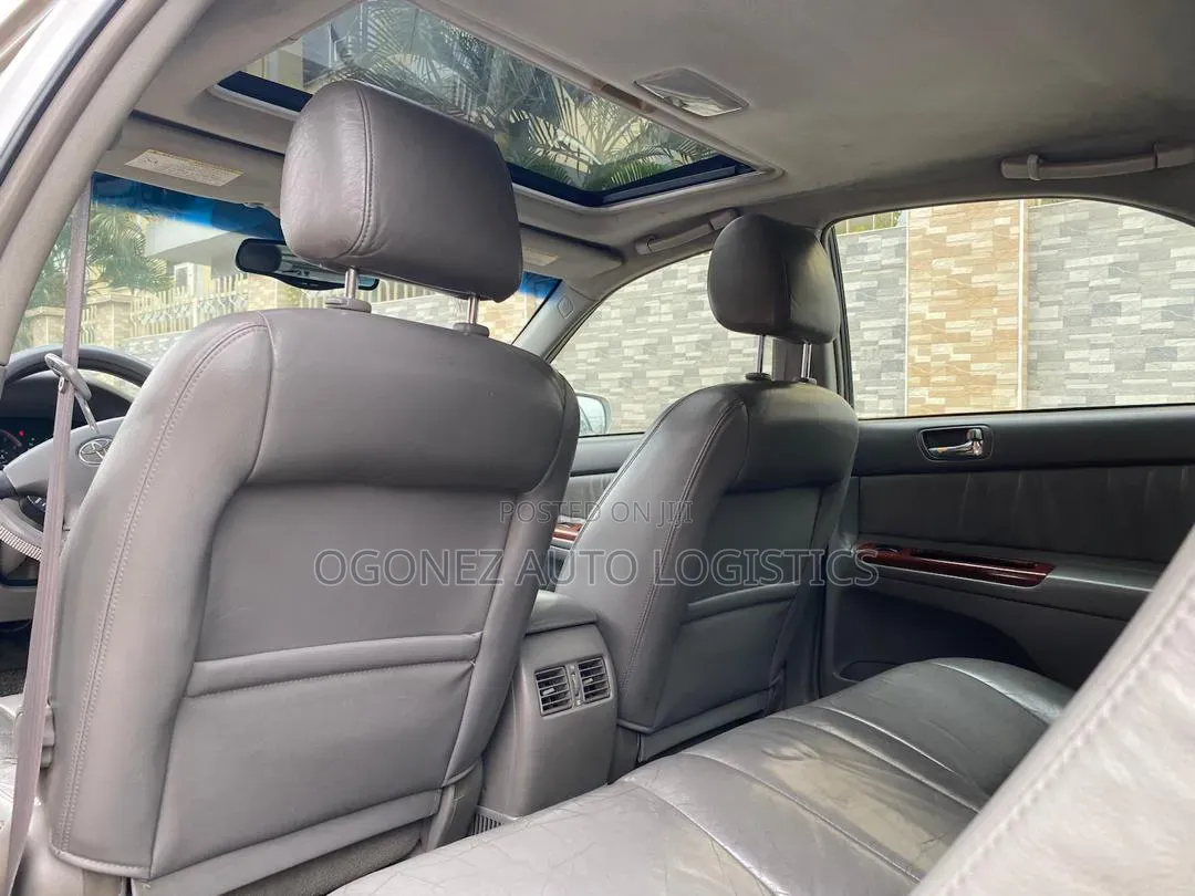 Toyota Camry XLE 4dr Sedan (2.4L 4cyl 4A) 2003 Silver