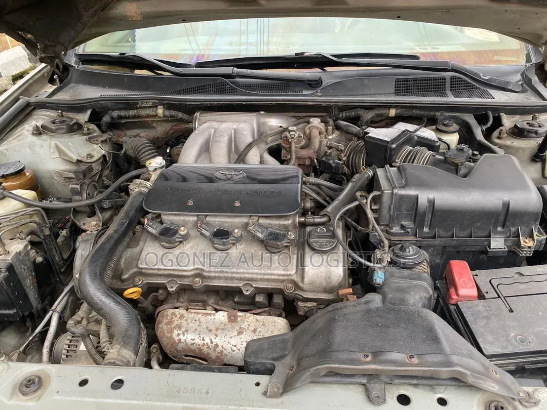 Toyota Camry XLE 4dr Sedan (2.4L 4cyl 4A) 2003 Silver