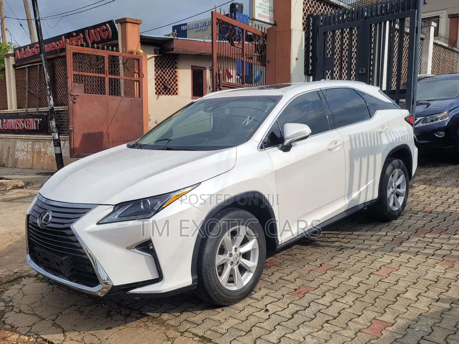 Lexus RX 350 AWD 2017 White