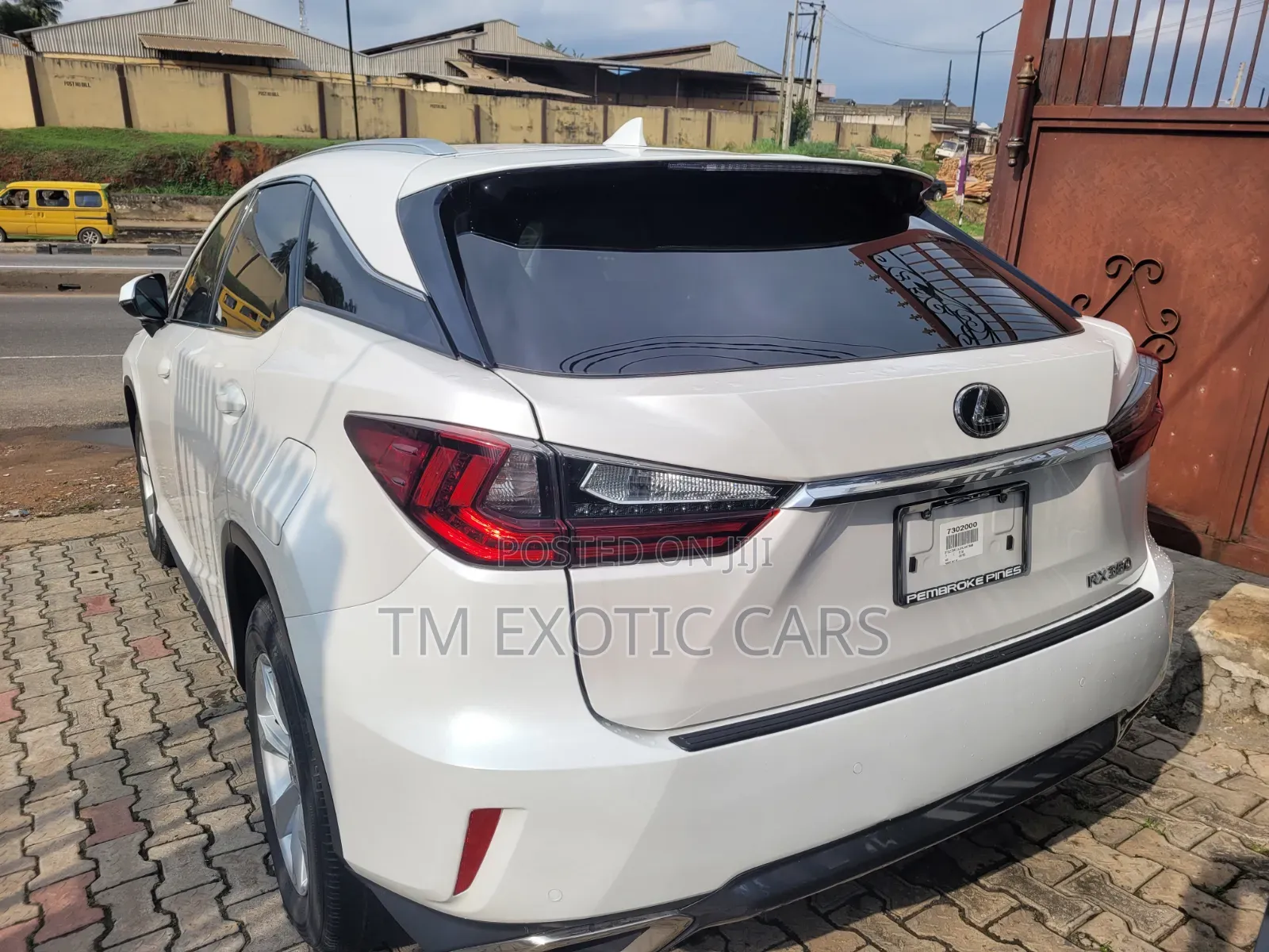 Lexus RX 350 AWD 2017 White