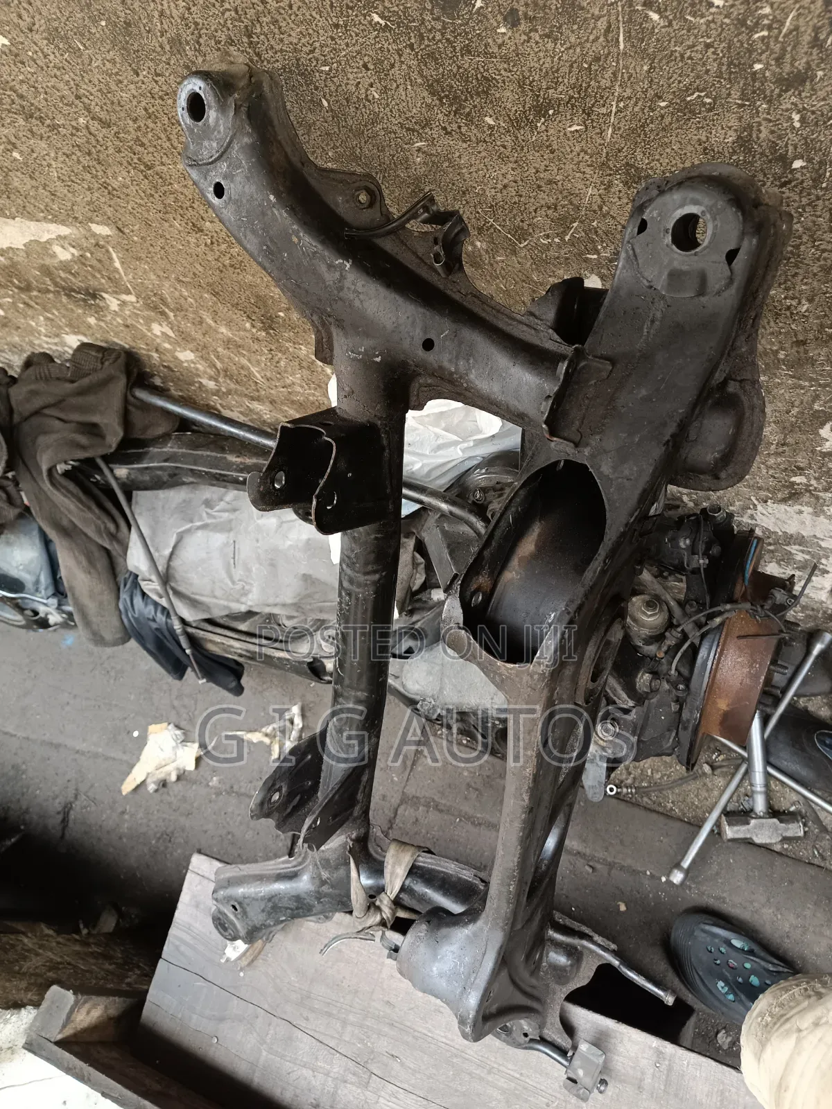 Back Beam Toyota Matrix 4X4