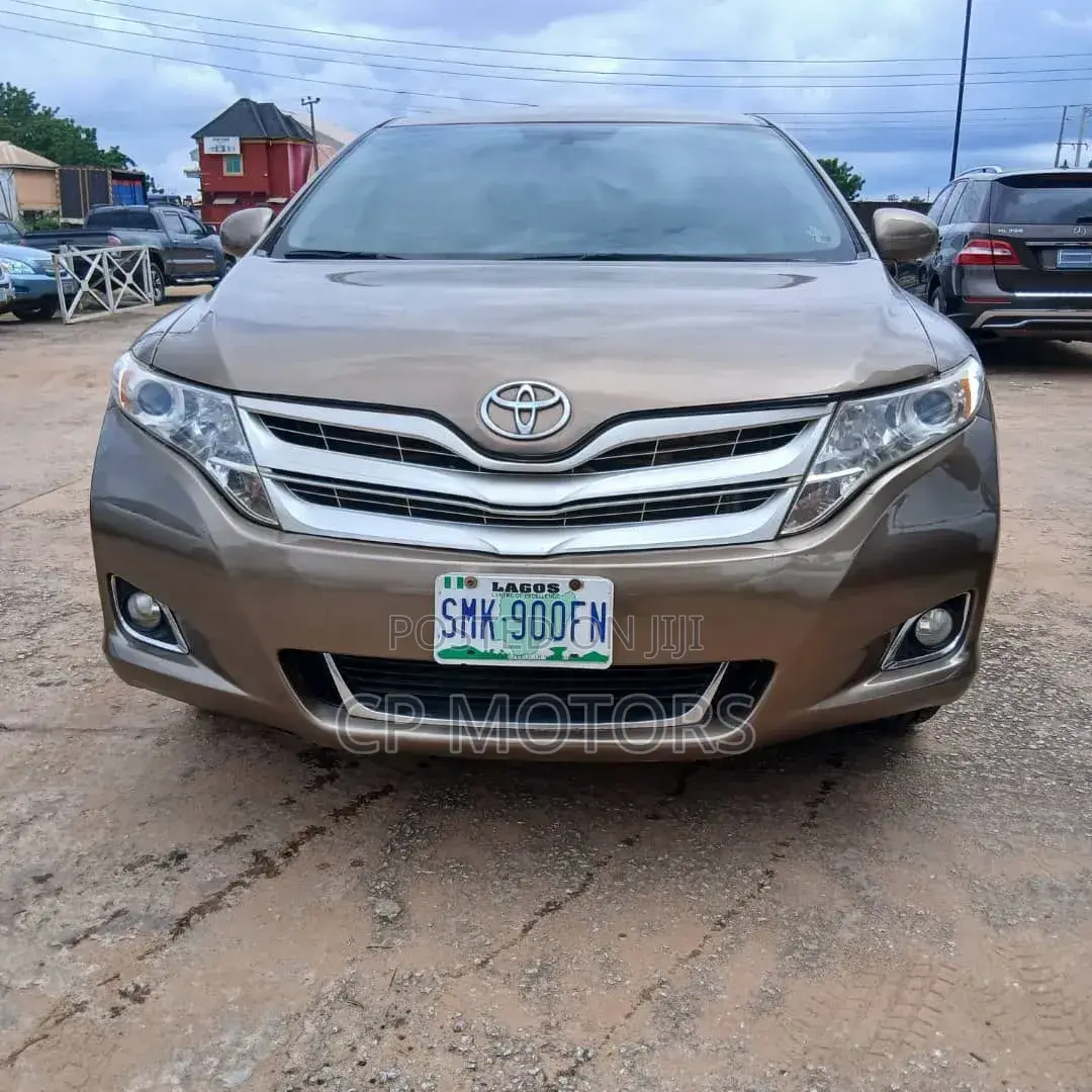 Toyota Venza Limited 2009 Gold