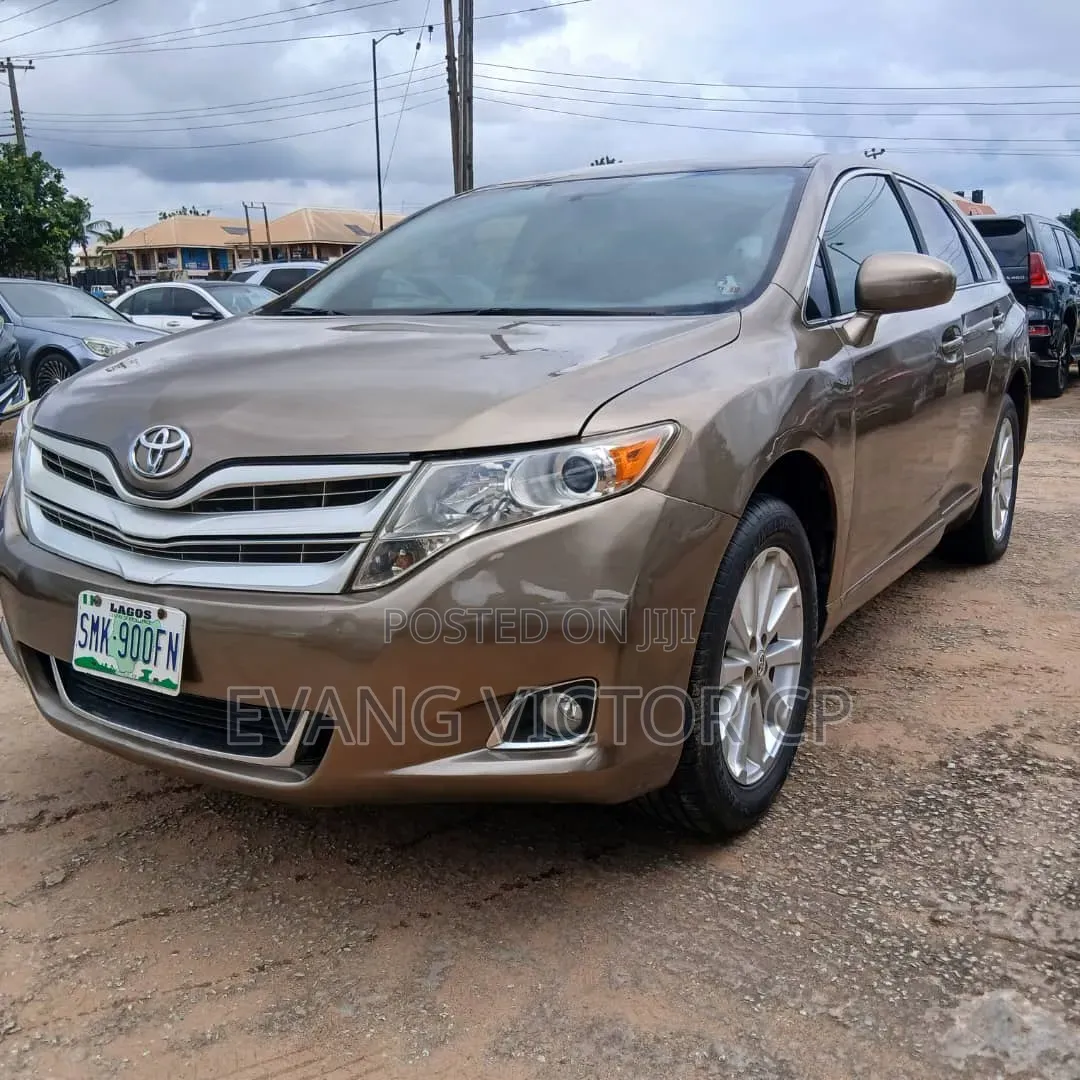 Toyota Venza Limited 2009 Gold