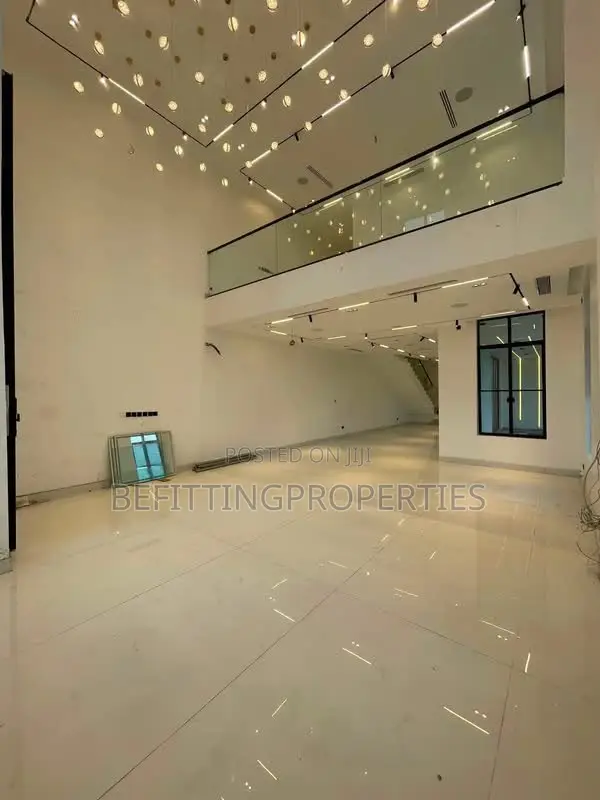 5bdrm Duplex in Lekki for sale