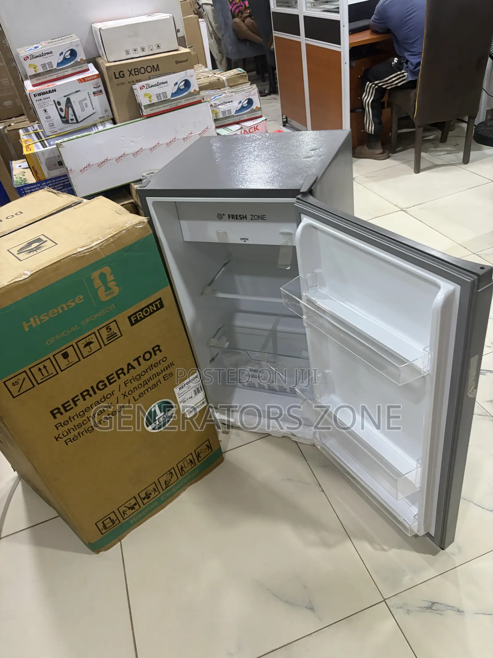 Hisense 90L Fridge for Students and Offices