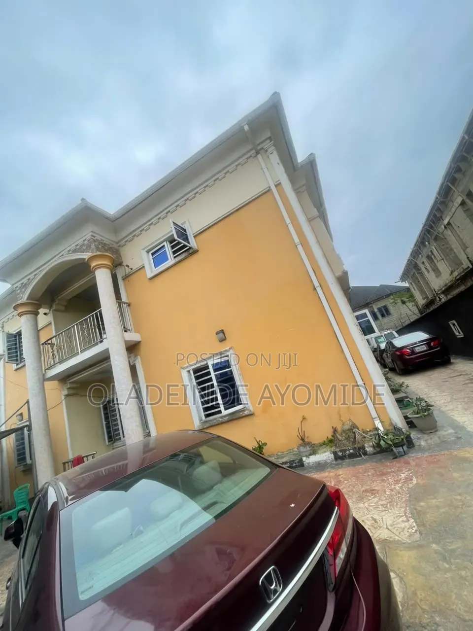 3bdrm Apartment in Badore Ajah for rent