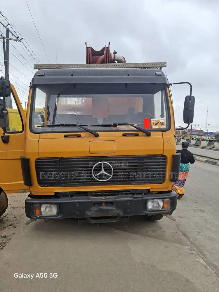 Concrete Pump Mercedes 38meters