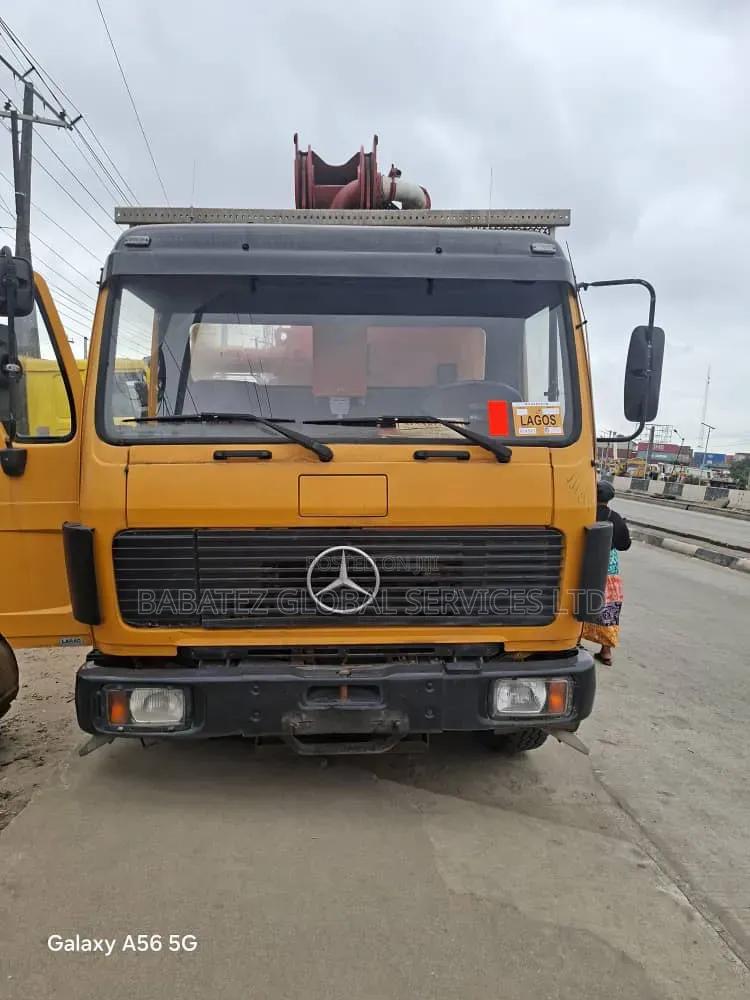 Concrete Pump Mercedes 38meters