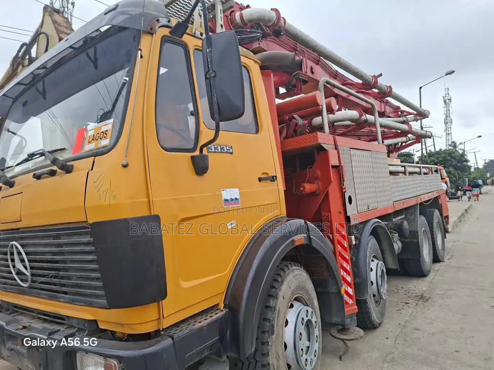 Concrete Pump Mercedes 38meters