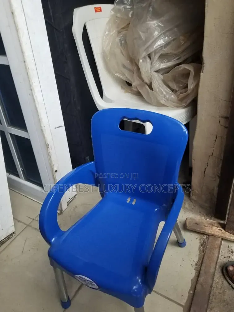 Plastic Chair With Iron Leg