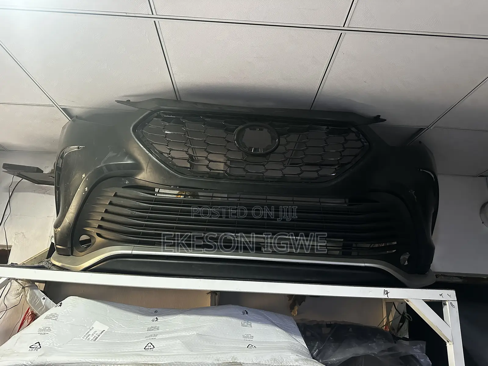 Front Bumper Highlander 2020-023 XSE