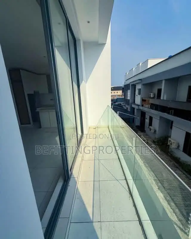 2bdrm Apartment in Victoria Island for sale