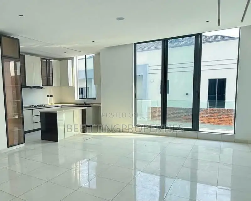 2bdrm Apartment in Victoria Island for sale