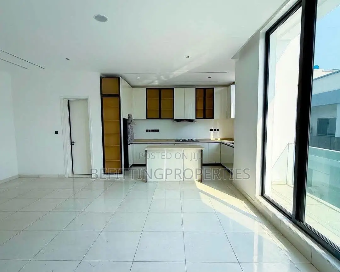 2bdrm Apartment in Victoria Island for sale