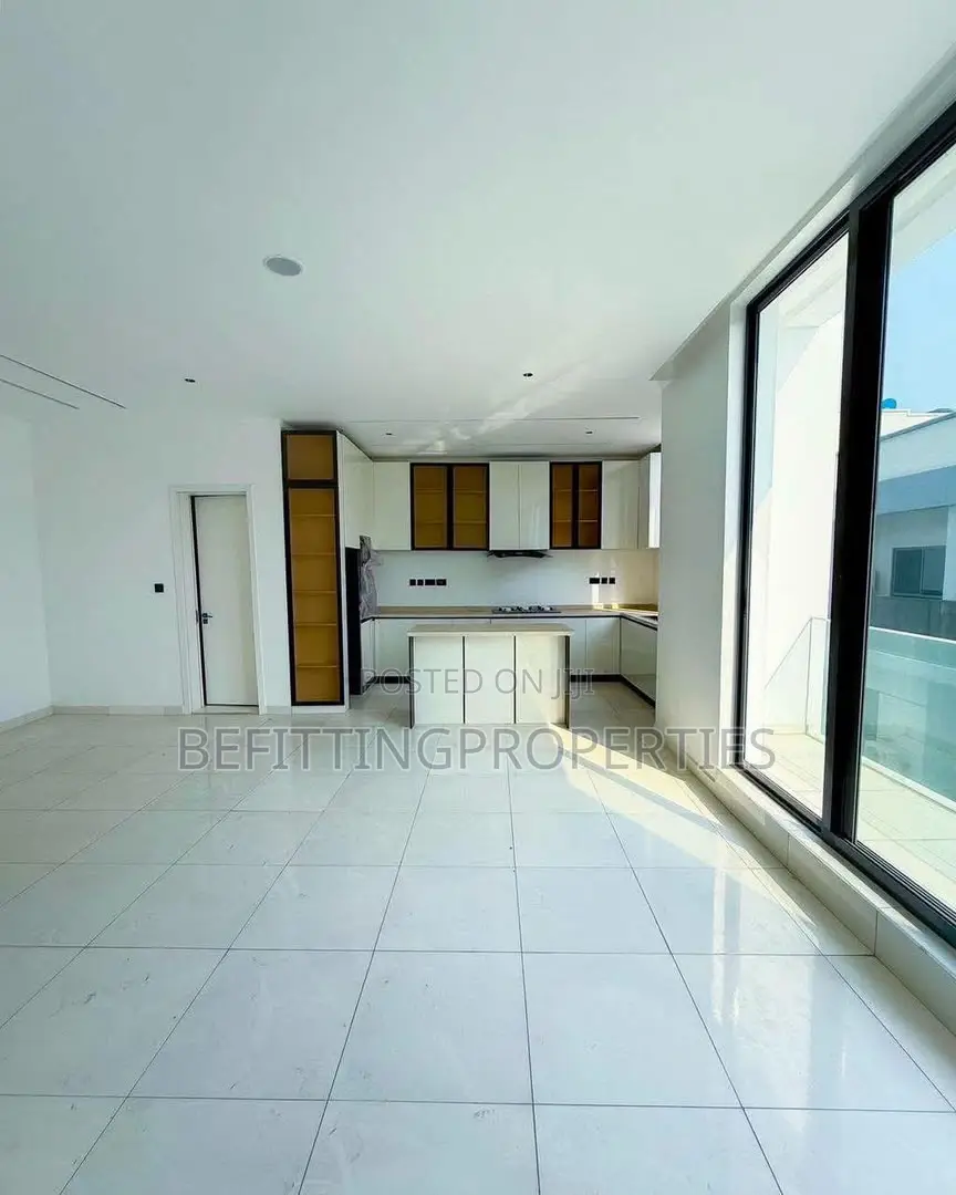 2bdrm Apartment in Victoria Island for sale