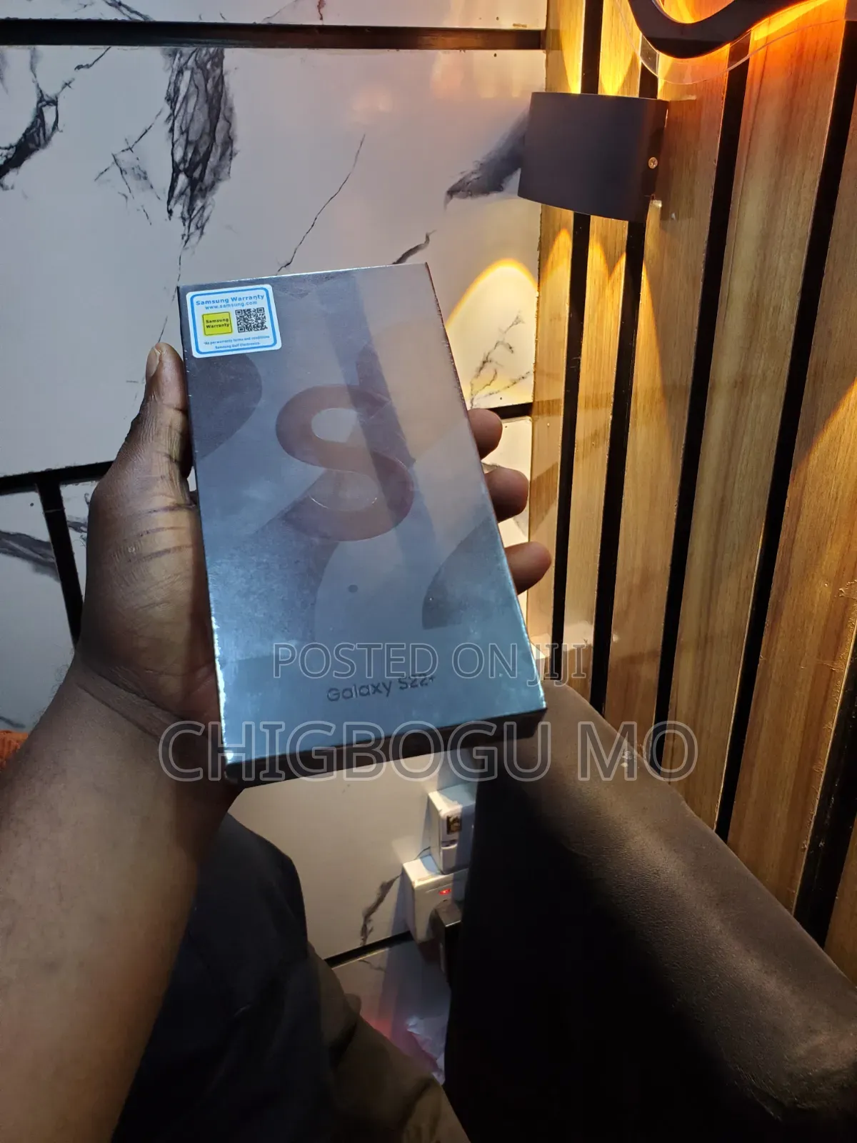 New Samsung Galaxy S22+ 5G 128 GB Black
