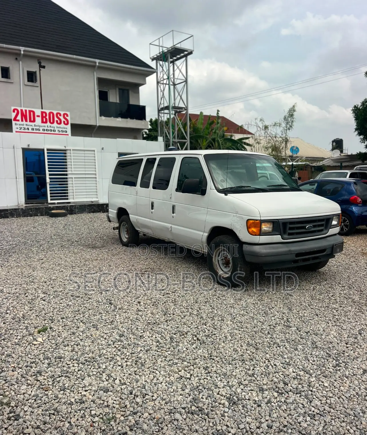 Ford E-350 2004 Off white