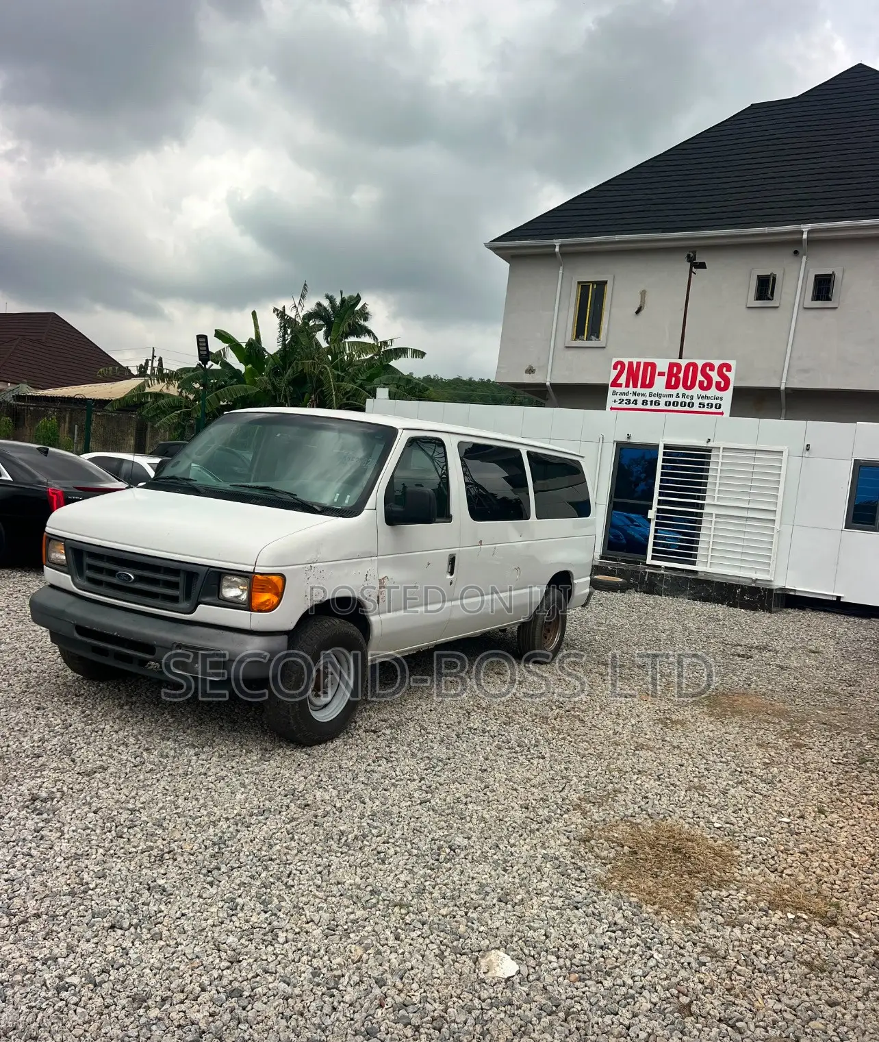 Ford E-350 2004 Off white